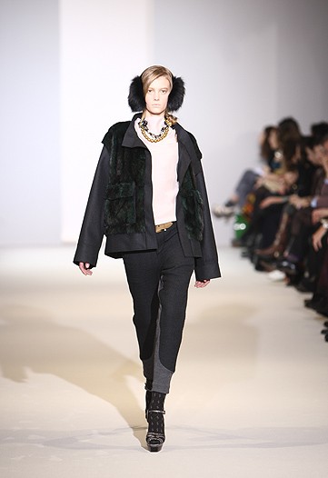 マルニ」2009-10年秋冬ミラノ・コレクション - WWDJAPAN