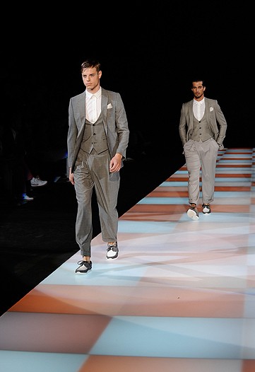 EMPORIO-ARMANI-2010-SS-MILAN-