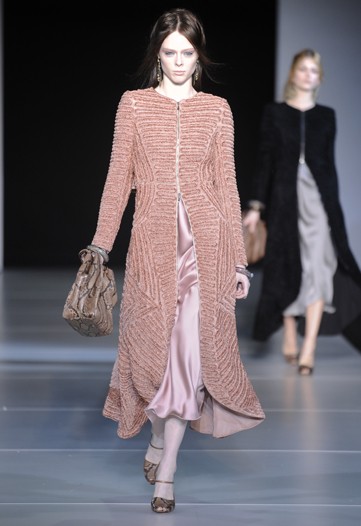 ジョルジオ アルマーニ」2011-12年秋冬ミラノ・コレクション - WWDJAPAN