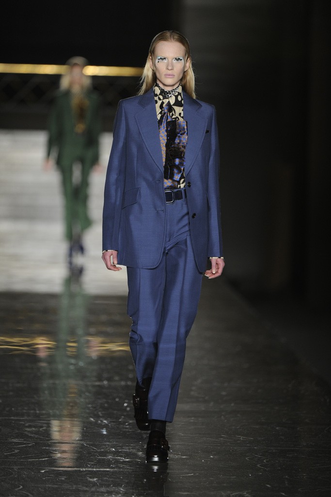 ミュウミュウ」2012-13年秋冬パリ・コレクション - WWDJAPAN