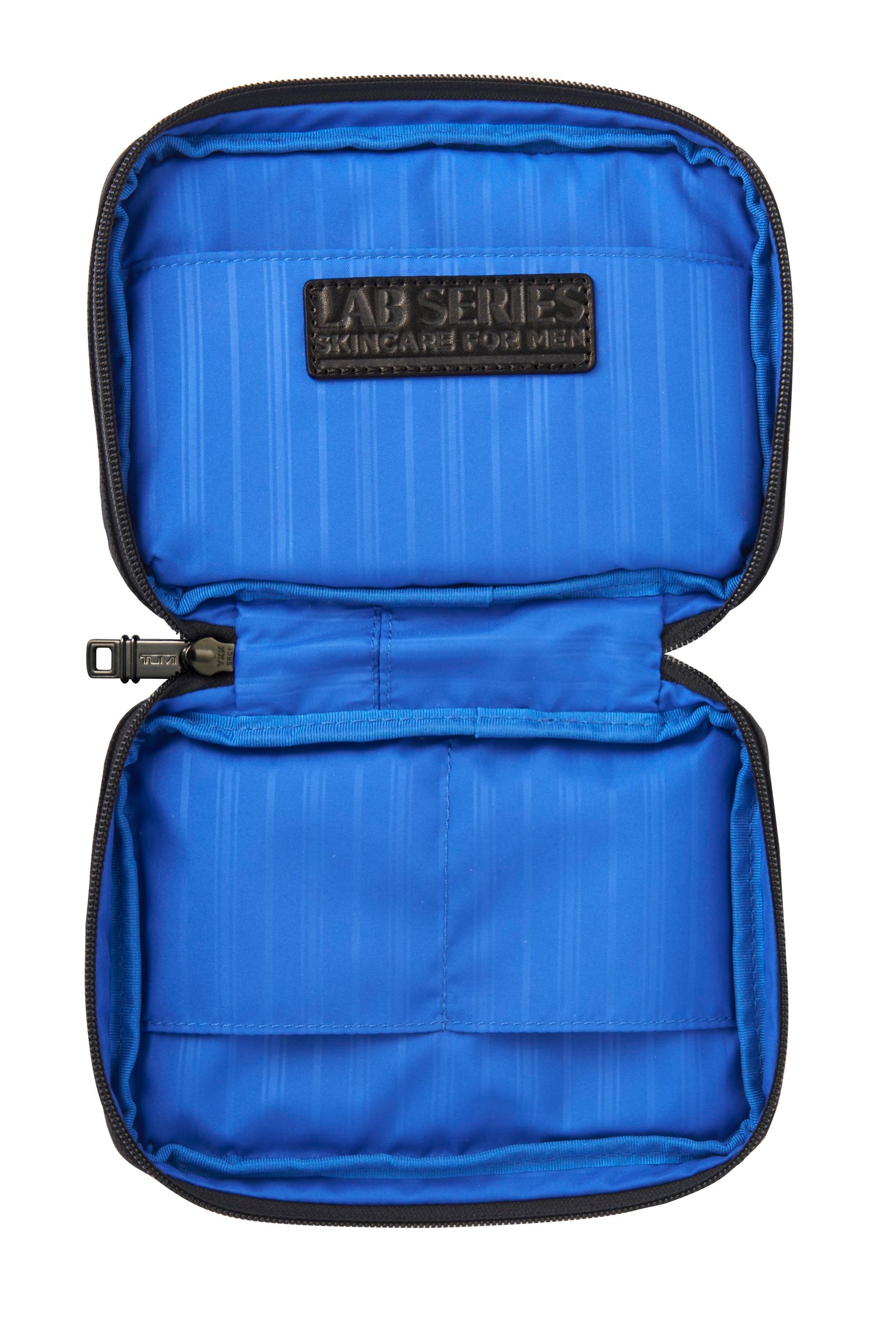 アラミス」が「トゥミ」とコラボ 日本限定の特別セットを発売 - WWDJAPAN