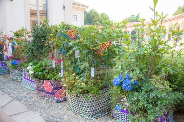 1日限りの「マルニ フラワーマーケット」は大盛況 来春には日本での