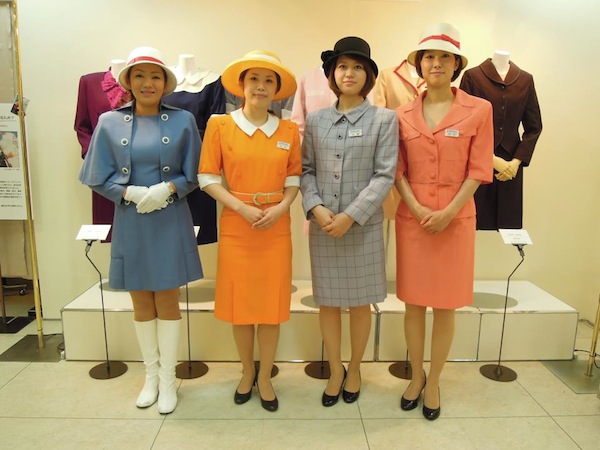 デパートガール　制服 松坂屋デパートガールの歴代制服ファッションショーを銀座店で