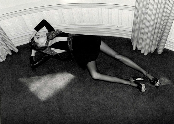 激細好きのエディ スリマンがピンチ サンローラン の広告モデルが 痩せすぎ で掲載禁止に Wwdjapan Com