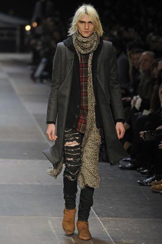 パリ・メンズ速報】変わらないエディの「サンローラン」に、メンズも