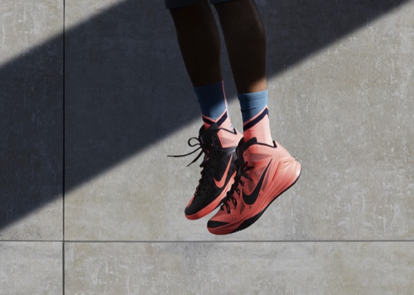 新作バッシュ「ナイキ ハイパーダンク 2014」が発売 - WWDJAPAN