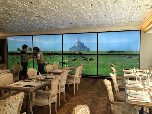 ナノユニバース 西川ダウン ODORANTES オドラント 大草直子 ナノ・ユニバース初の飲食業態「ナノ・ユニバース ジ オークフロアー