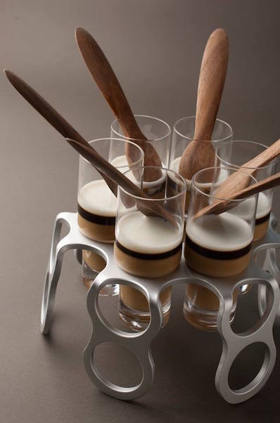 エディション・コウジ シモムラ」シェフがテーブルウエアブランド発売