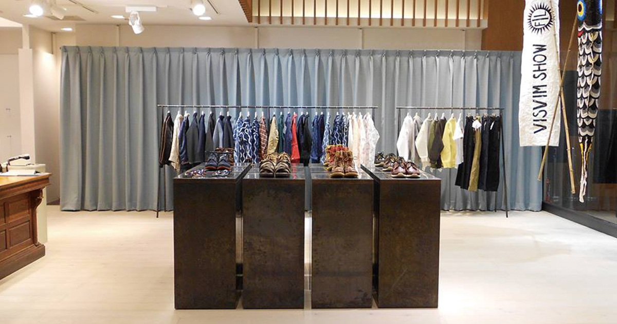 ビズビム」のショーをVRで体感 伊勢丹でポップアップイベント開催