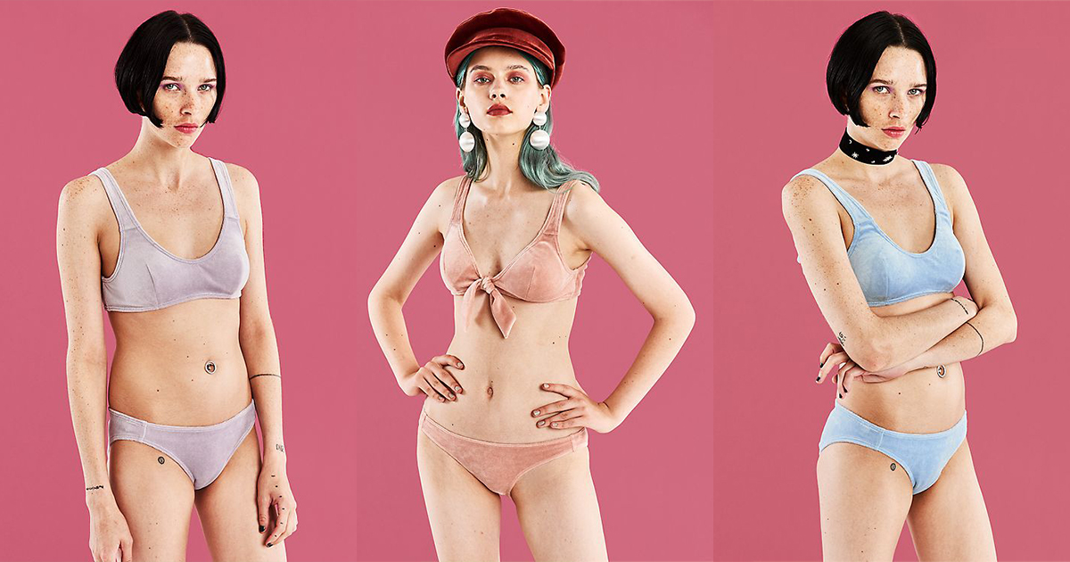 サラ・カミングスが下着姿を披露 前後着用できるブラが「ヤミーマート