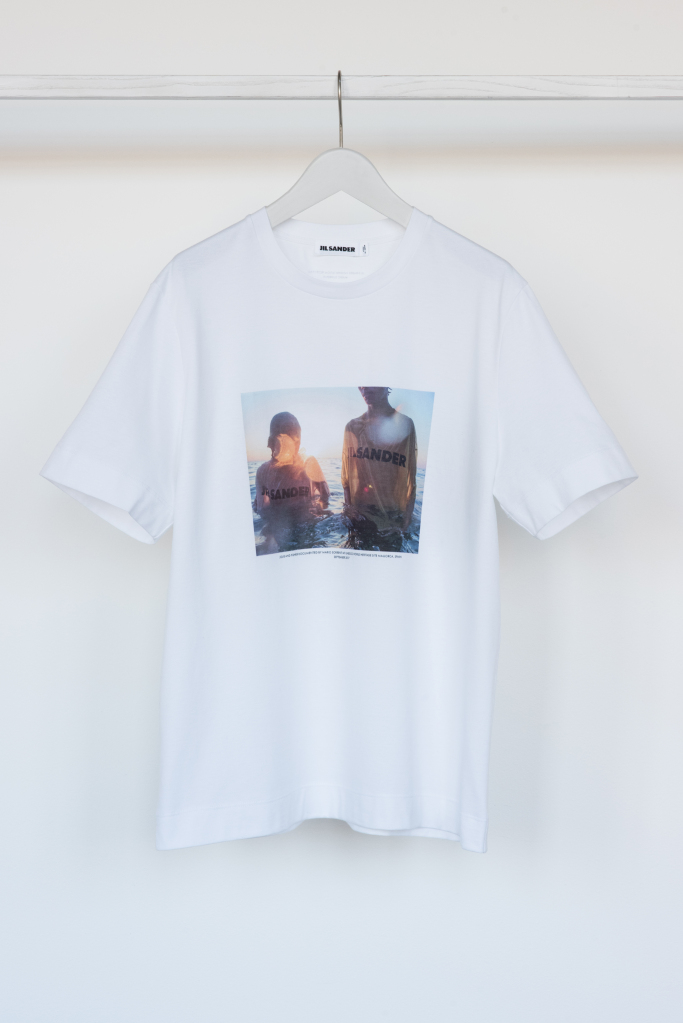 ジル・サンダー」がマリオ・ソレンティとコラボTシャツを製作 - WWDJAPAN