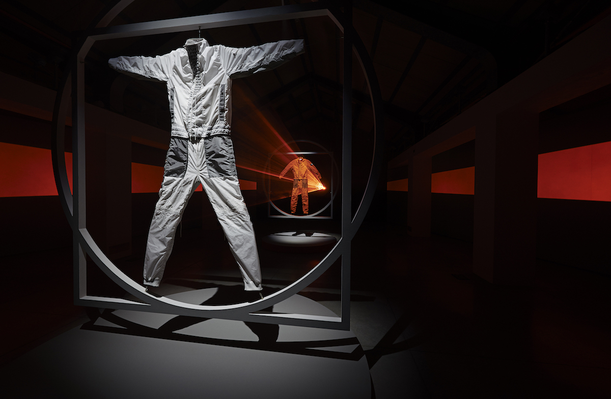 ストーンアイランド」が秘蔵の技術で新製品開発 100着をオンラインで