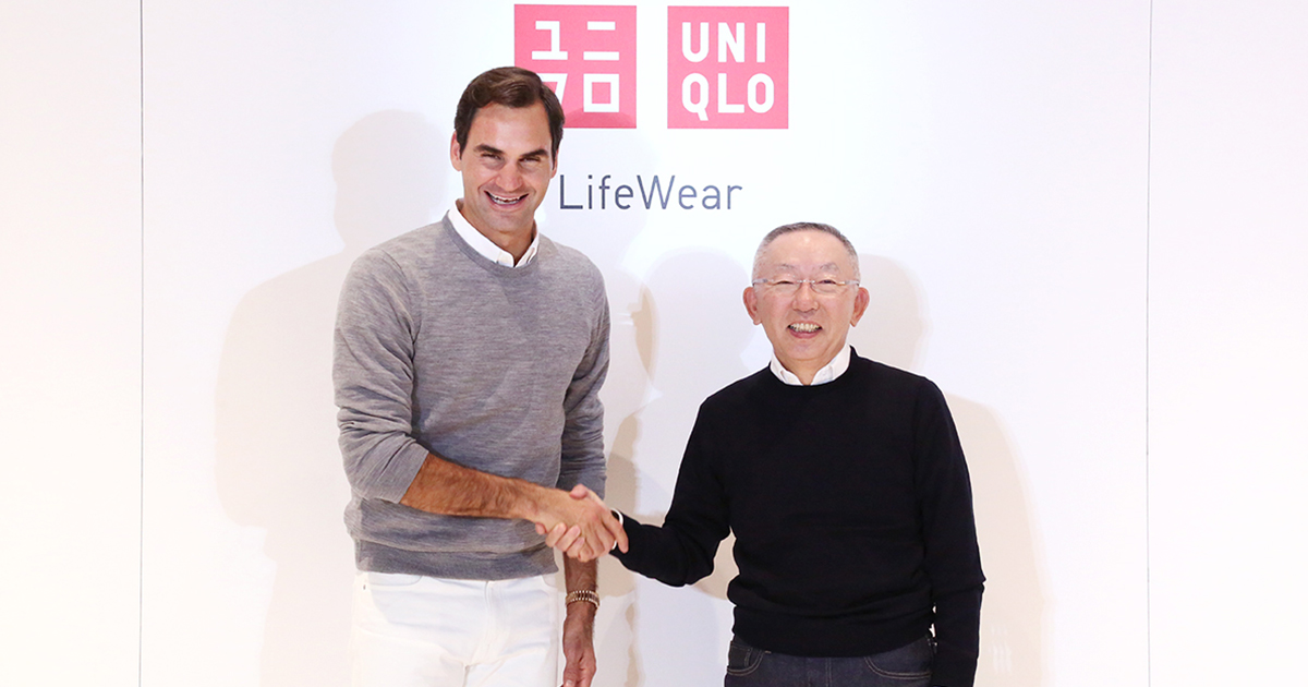 フェデラーがユニクロとの10年契約会見に登壇 「ファミリーに