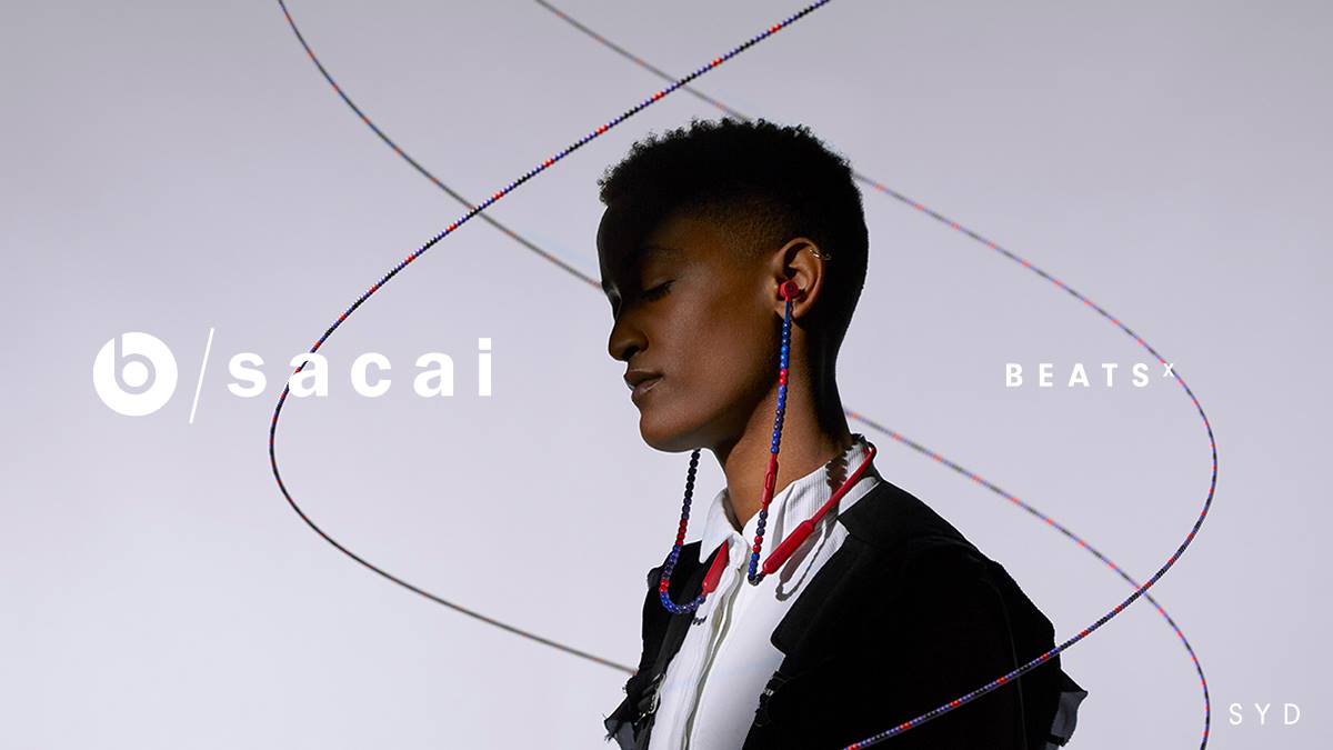 2019年3月発売【新品未開封】BeatsX × sacai  イヤホン　バーンレッド コラボ