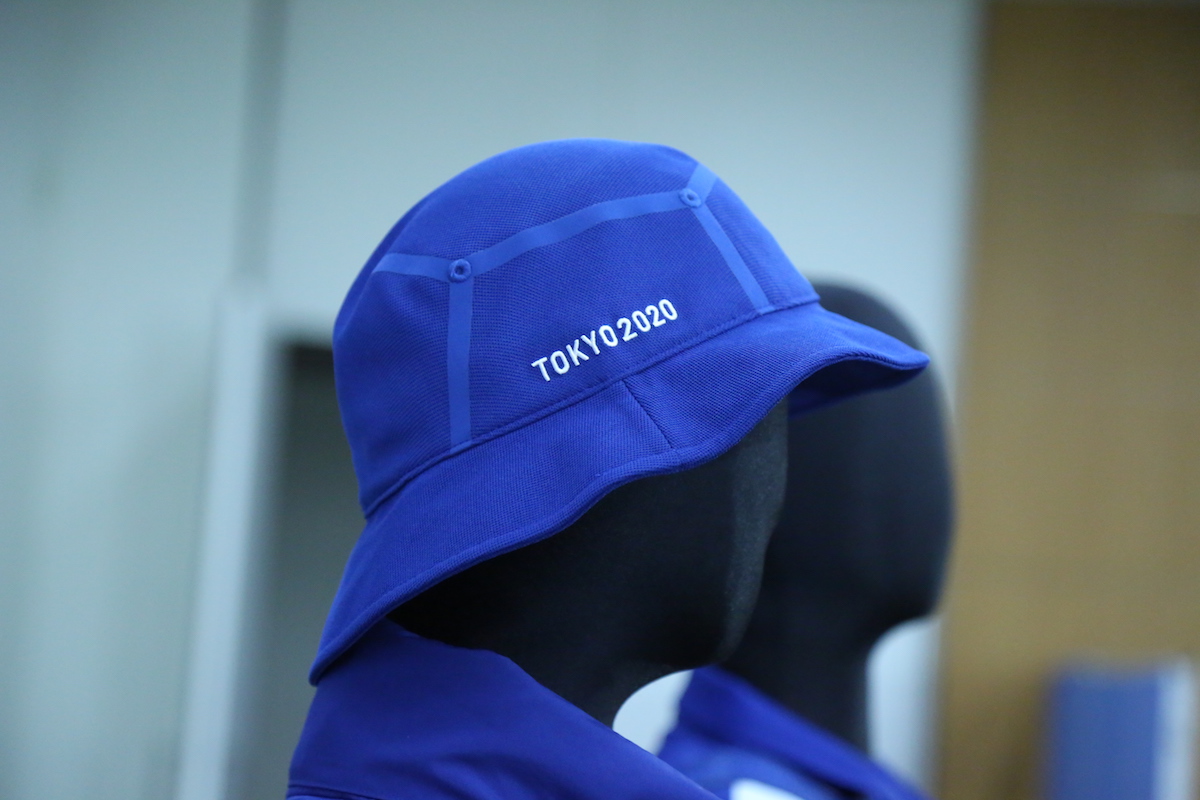 海外 新品2020東京オリンピックボランティア帽子Mサイズ男女兼用