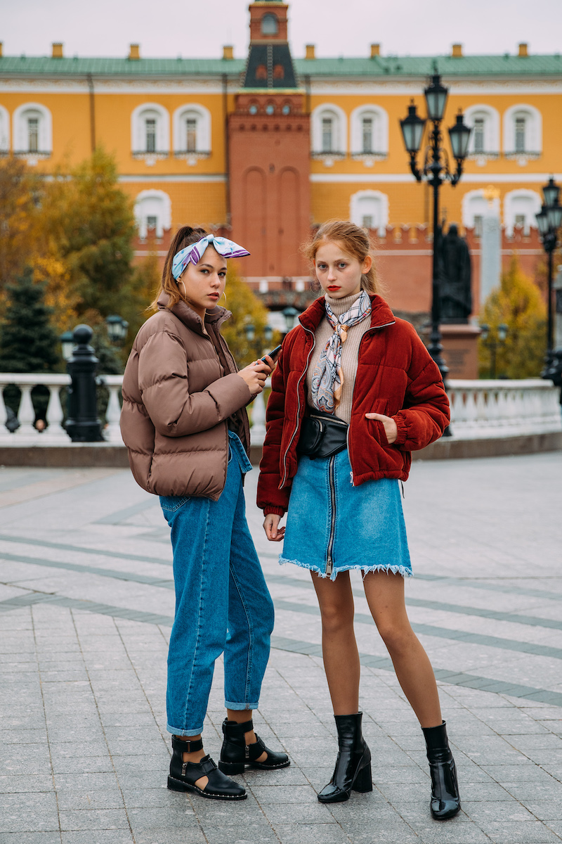 ロシアの若者は 親のお下がり系 ストリート ちょいダサがかっこいいファッション ウイーク来場者たち Wwdjapan Com