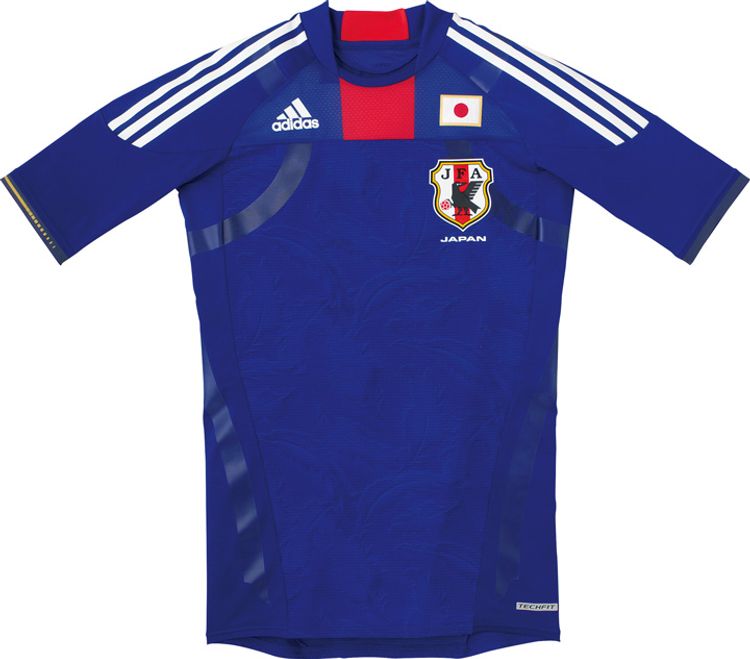 1999年からアディダスが手掛けるサッカー日本代表の歴代ユニホームを振り返る - WWDJAPAN