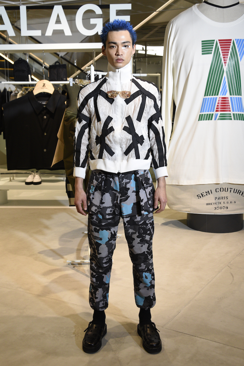 アンリアレイジ が開業前の渋谷パルコでメンズショーを開催 新しい服を作らないことの新しさ を発信 Wwdjapan Com