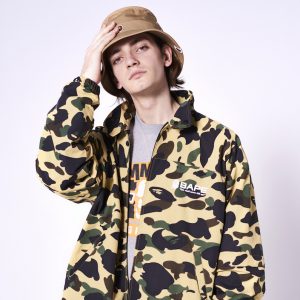 アベイシングエイプ✕adidasコラボ 迷彩柄 アメリカン