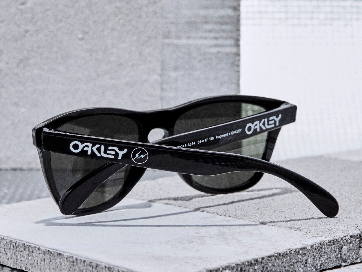 OAKLEY オークリー frogskins フロッグスキン 渋谷店限定 - サングラス/メガネ