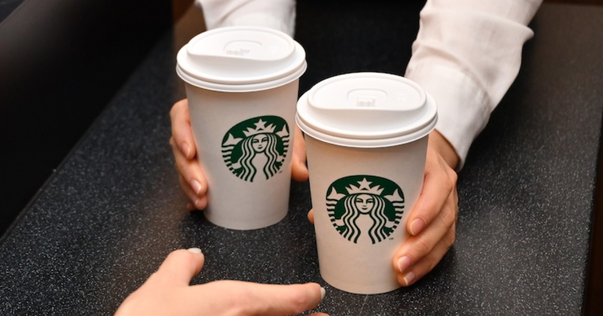 スターバックスがアイスコーヒーを紙カップに変更　年間約6100万杯分のプラスチック削減