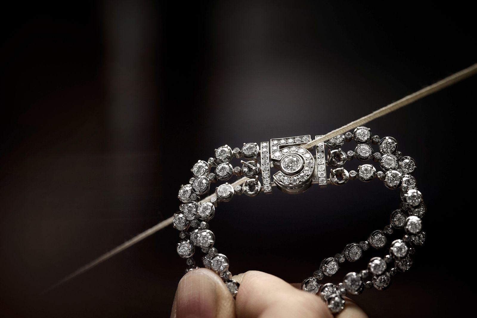 香水 シャネル No5 100周年を祝し55 55カラットのダイヤモンドネックレスが登場 Wwdjapan Com