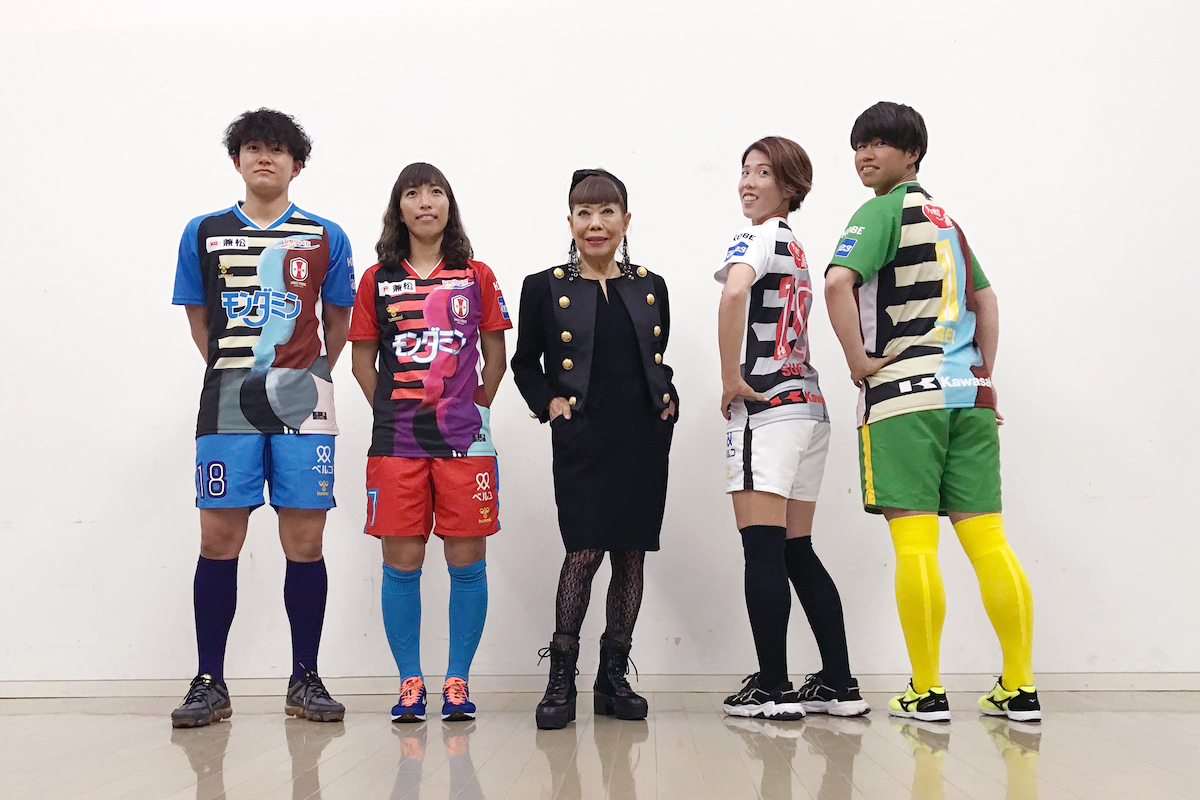 コシノヒロコが女子サッカー強豪inac神戸のユニホームをデザイン Wwdjapan