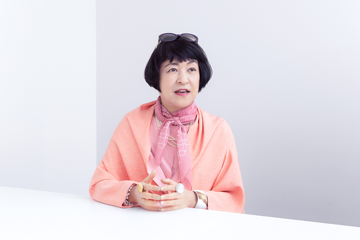 芳子 メディアが担うサステナブルな社会作りとは？ 生駒芳子×関龍彦スペシャル対談 - WWDJAPAN