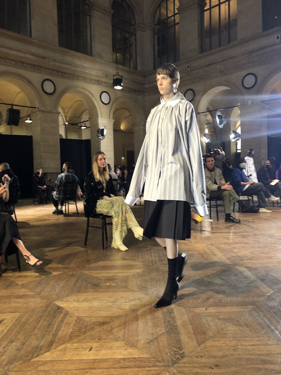 お客 日本から唯一参戦のビームスディレクターのパリコレダイアリー