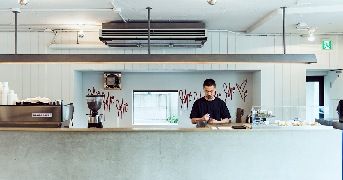 サタデーズ NYC」がカフェ業態で出店拡大 目指すは“第2のスタバ