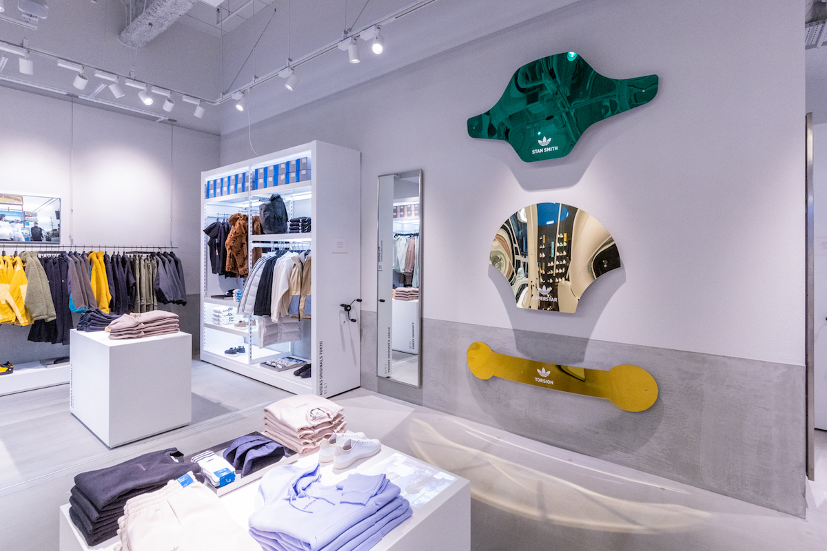 アディダス」のサステナビリティ体験型店舗が原宿に誕生 - WWDJAPAN