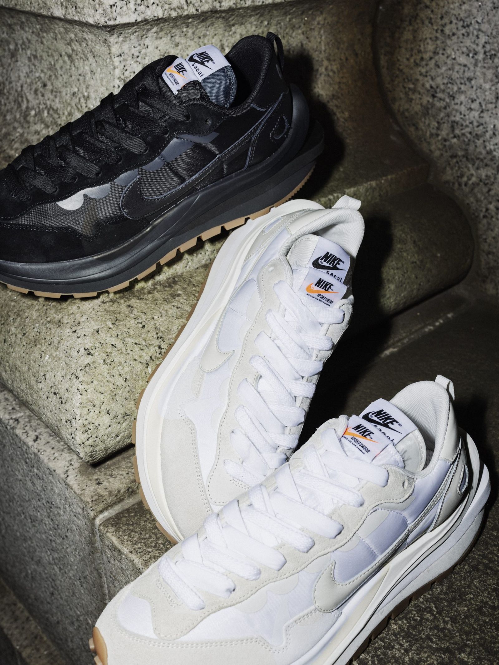 靴/シューズ【国内正規】NIKE sacai ヴェイパーワッフル 27センチ ...