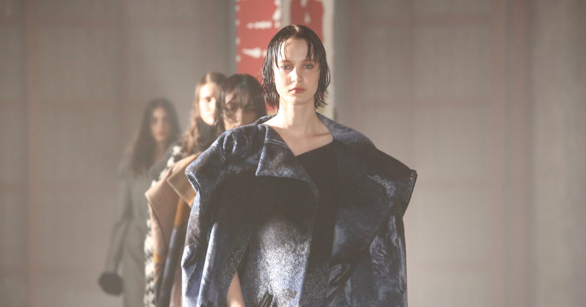 【新品・未開封】FASHION 20世紀のファッションデザイナー FASHION 20世紀のファッションデザイナー