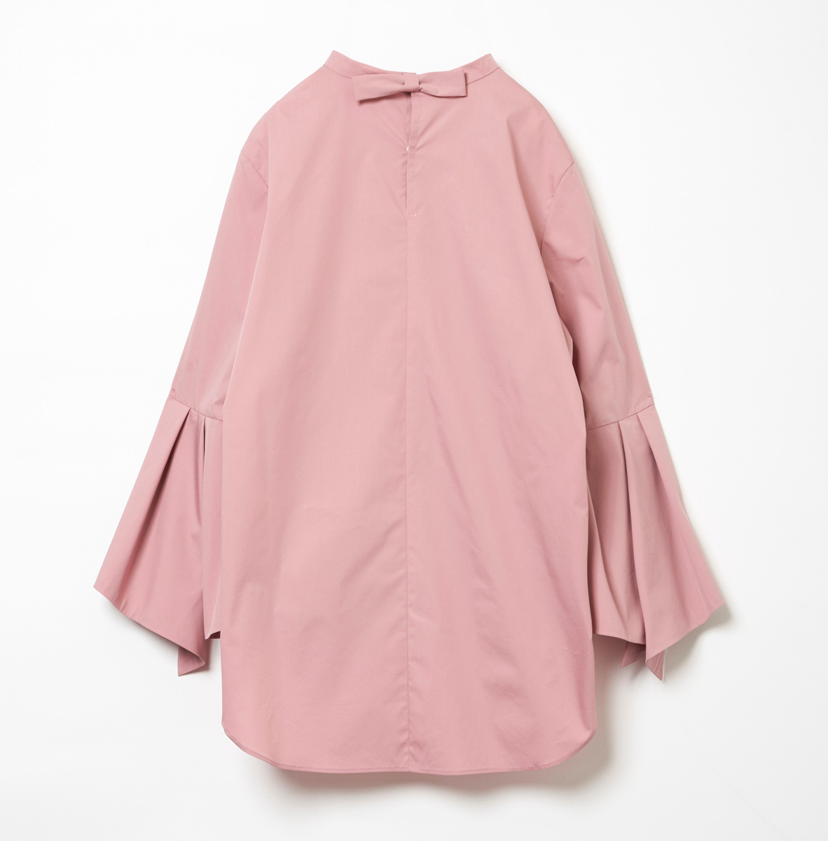 ユナイテッドアローズ　ピンクブラウス ユナイテッドアローズがウクライナ支援のため“ピンク”をテーマに6