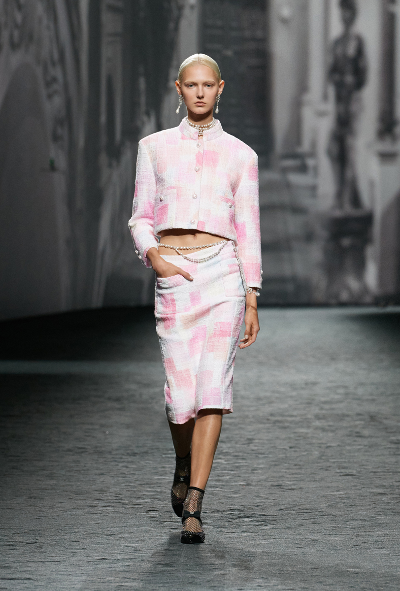 シャネル大図鑑 CHANEL シャネル ノーカラージャケット 03P P21281V12367