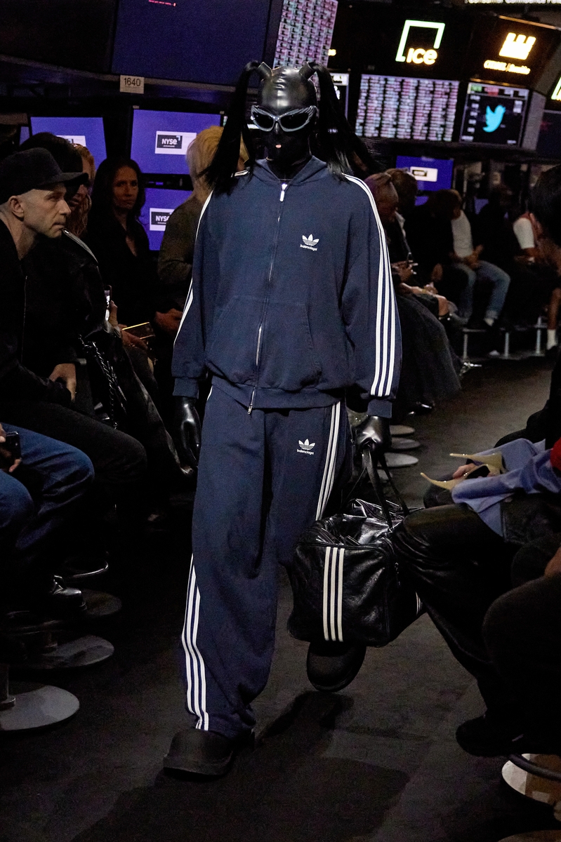 よろしくお願いしますmmバレンシアガ  アディダス　 balenciaga adidas セット