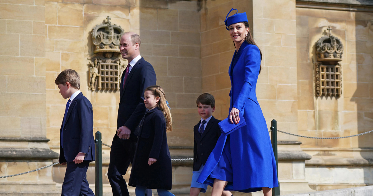 キャサリン妃は鮮やかなブルーのコートを着回し 英王室が 