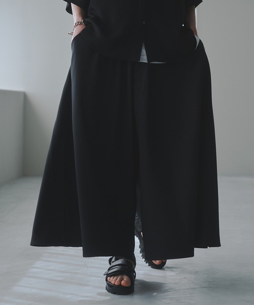 ボリューム感たっぷりの袴パンツがランクイン 「ゾゾタウン」でZ世代が