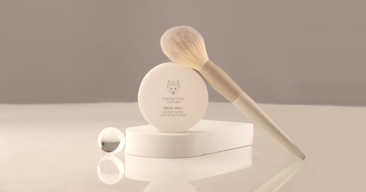  FOX スノーメルト モイスチャー マットブライトパウダーブラシセット SNOW FOX SKINCARE｜スノーメルト モイスチャー マットブライト