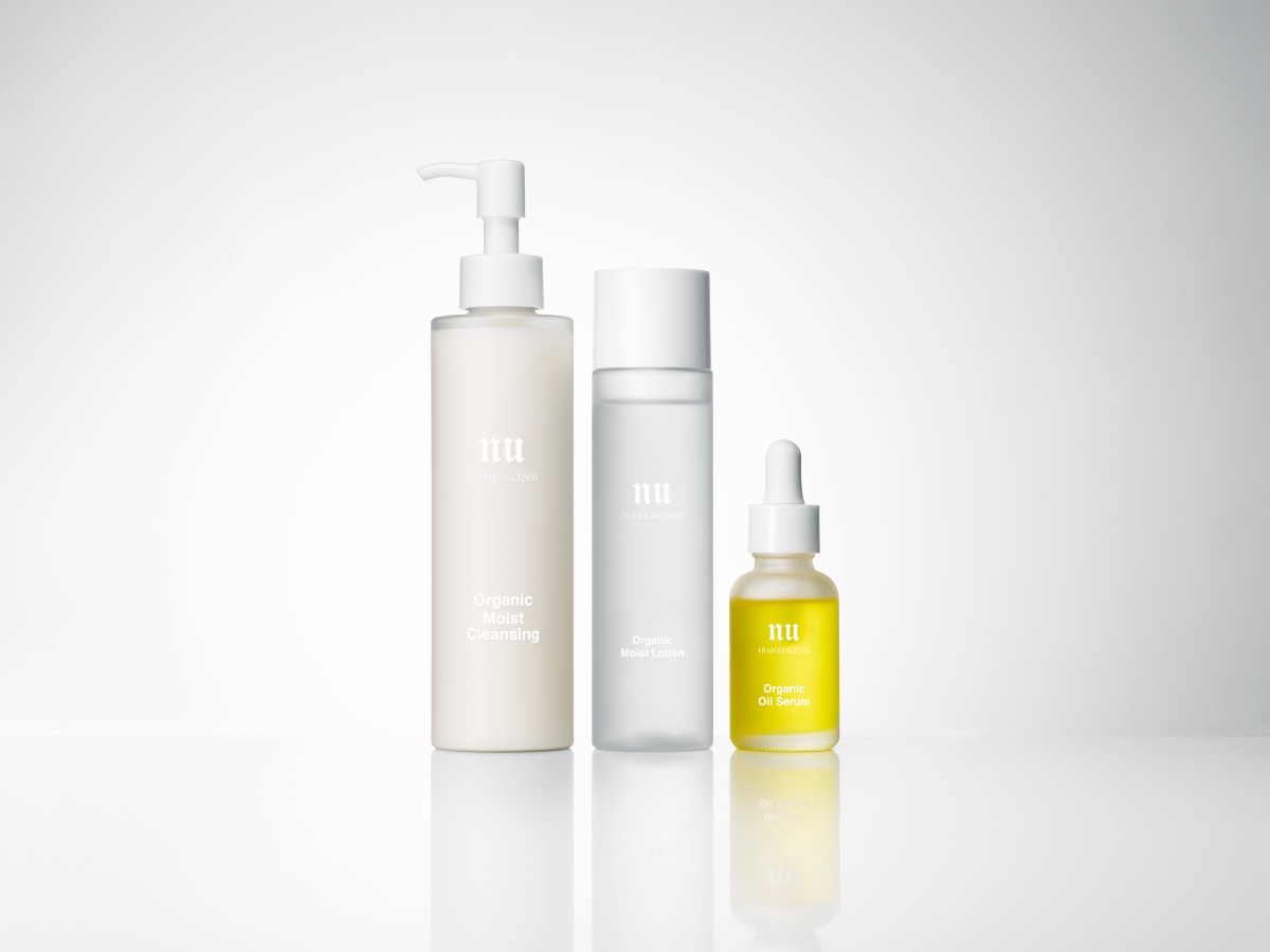 高橋メアリージュンがプロデュースするオーガニックスキンケアブランド