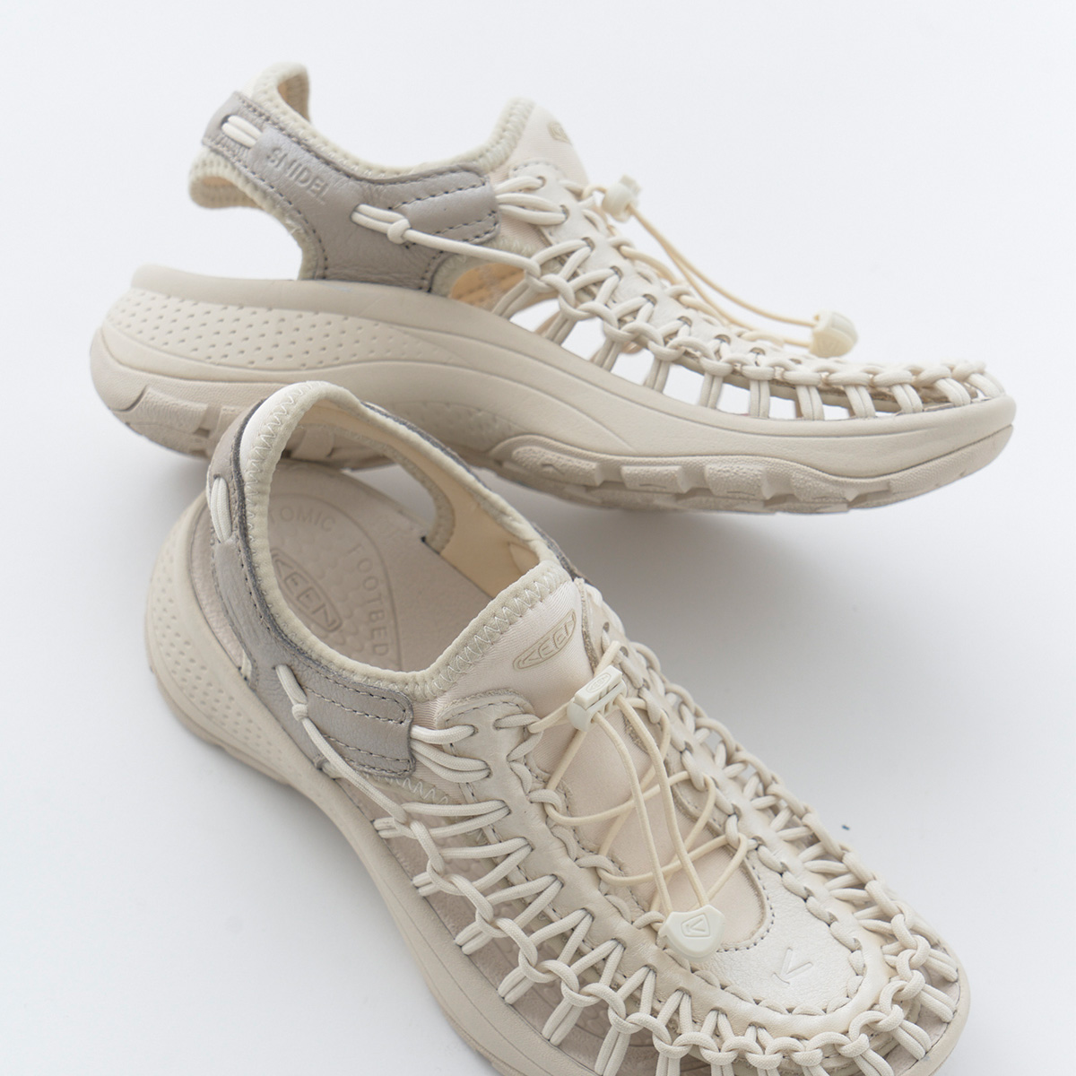 SNIDEL スナイデル KEEN 別注 コラボ スニーカー サンダル スポサン スナイデル」と「キーン」のコラボシューズ第2弾が登場 コード