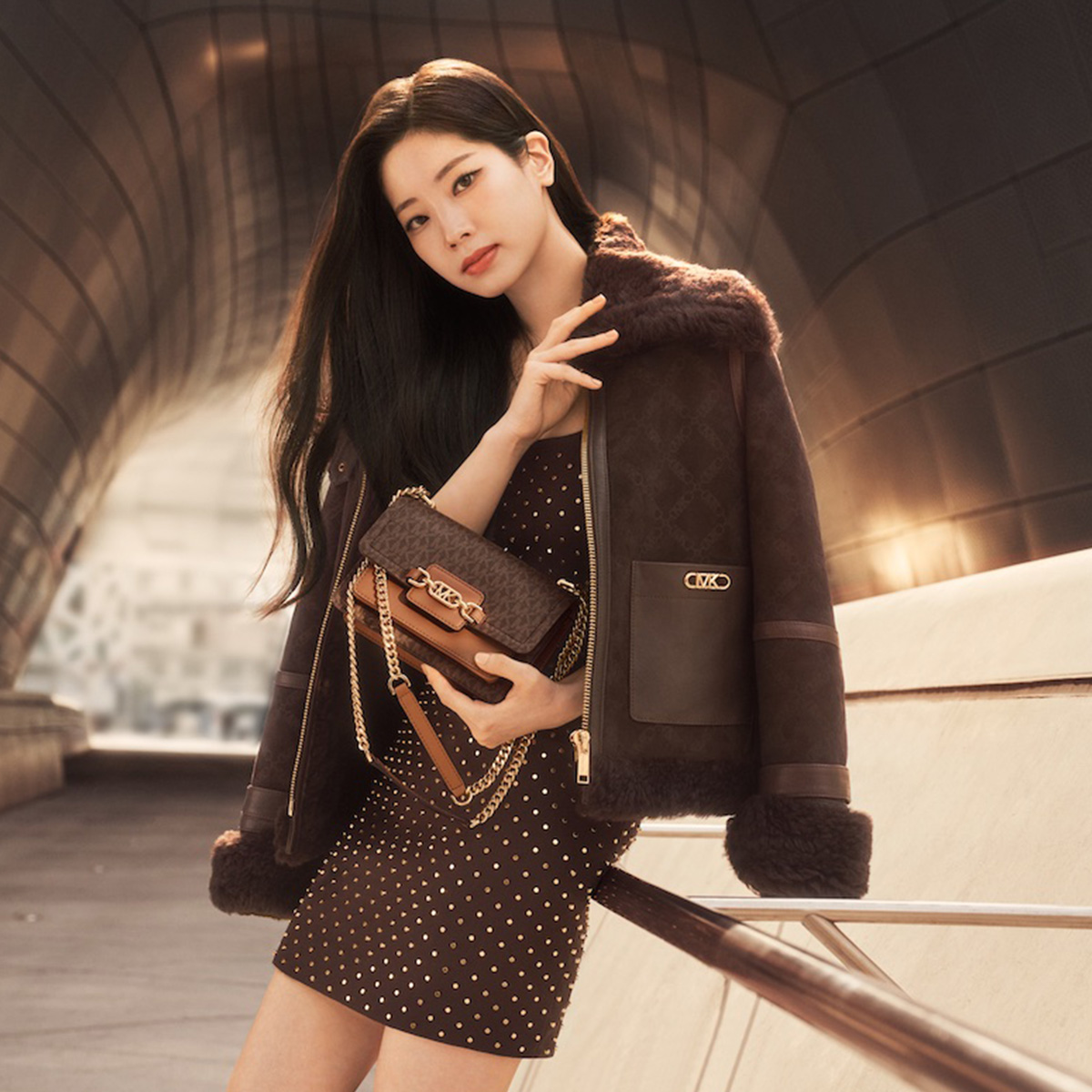 マイケル・コース」がTWICEのダヒョンをグローバルアンバサダーに起用