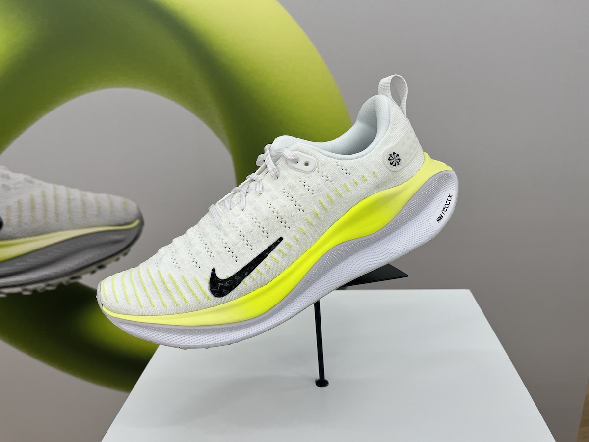 NIKE インフィニティラン Nike Infinity Run Flyknit 3 - Black/White - Mens Shoes |