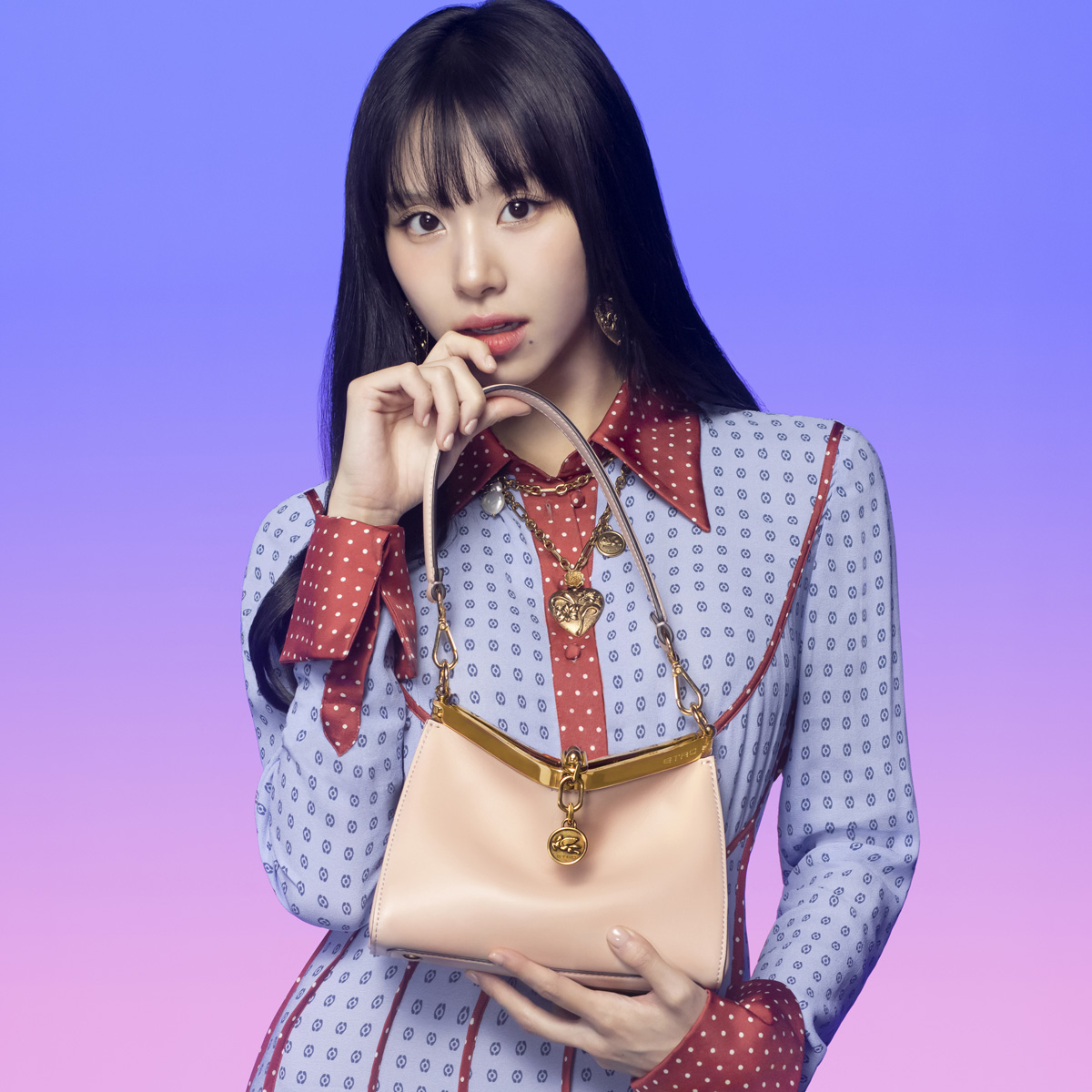 TWICEのチェヨンが「エトロ」初のジャパンアンバサダーに就任 - WWDJAPAN