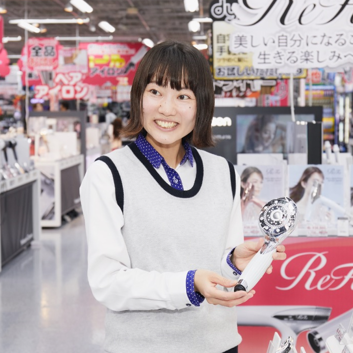 関東最大「ヨドバシ」のビューティ売り場に10年 声掛けのプロ、水頭