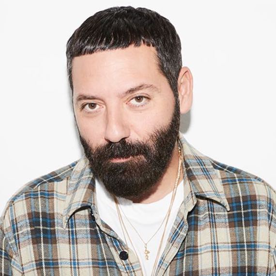 モスキーノ」、ジェレミー・スコットの後任に「グッチ」歴20年の