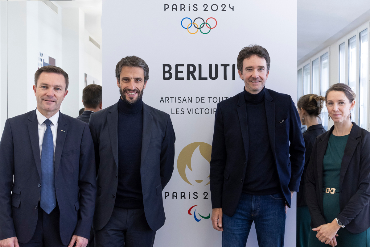 ベルルッティ」、2024年パリ五輪フランスチームの開会式用の公式ウエア 