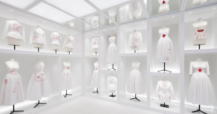 【ルック】「アンブッシュ」202223年秋冬コレクション WWDJAPAN