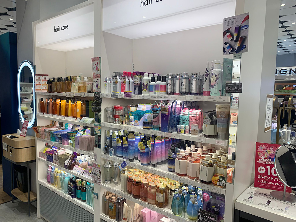 ドラッグストアのヘアケア売り場 1500円旋風巻き起こる - WWDJAPAN 