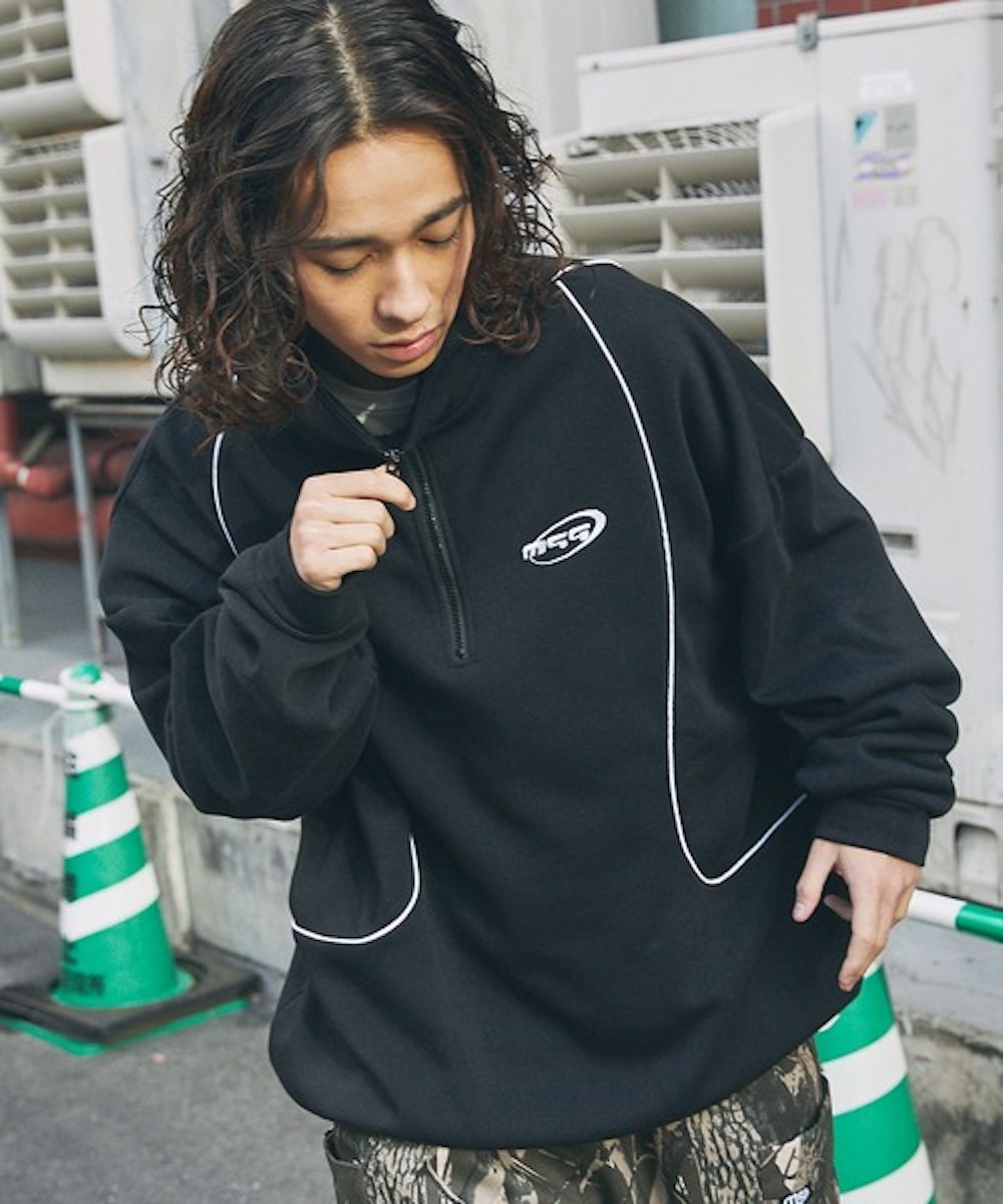 LE SSERAFIM POP-UP ウィンドブレーカー